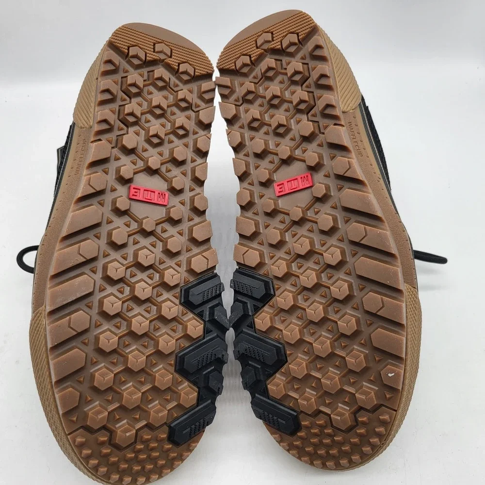 Vans Half Cab MTE GORE-TEX Men's 6.5 Womens 8 Black Gum Skate Shoes VN000CVMB9M1